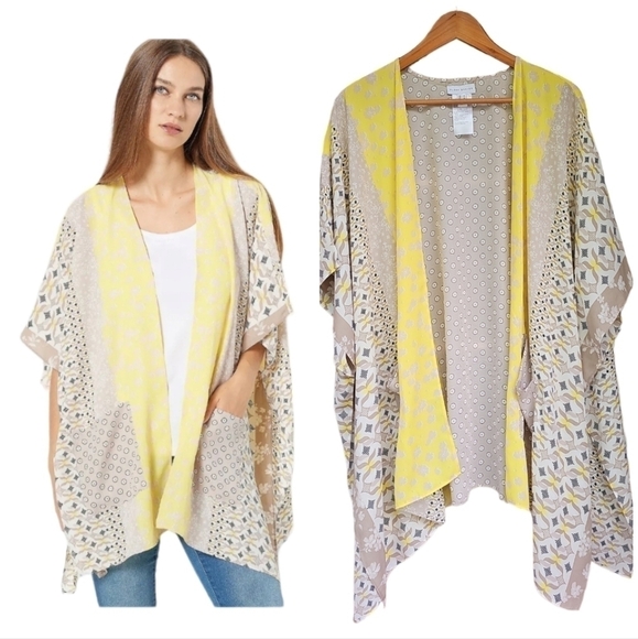 Susan Graver Tops - SUSAN Graver Chiffon Open Front Kimono Patch Pocket Multi Print Size M